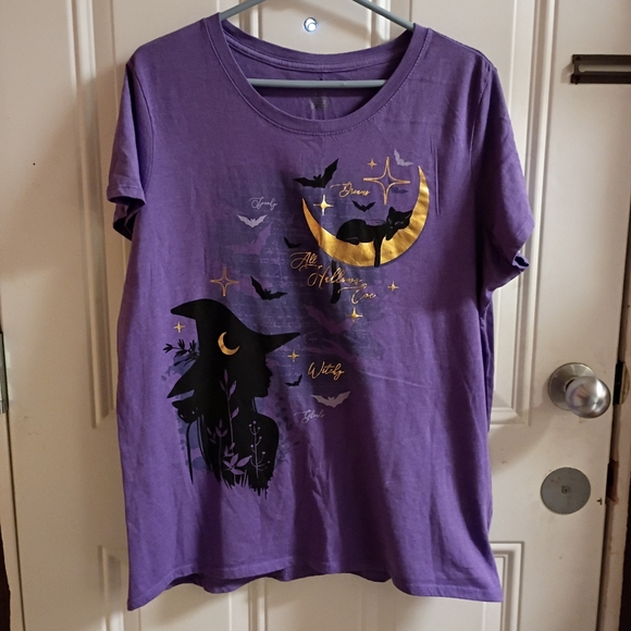 Way To Celebrate Tops - 🆓 Free W/Purchase Purple Witch & Moon Graphic Tee with Gold Accent 3X